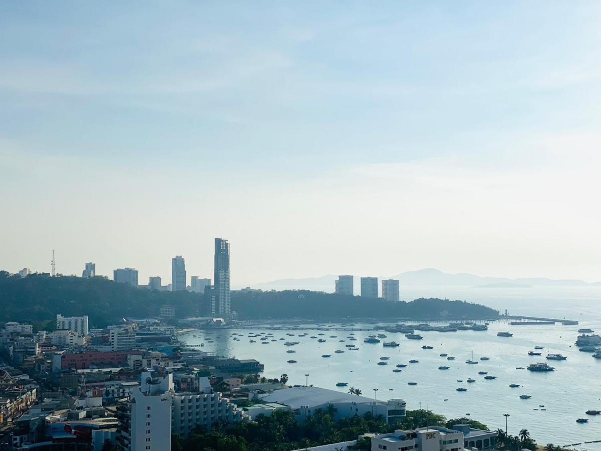 Edge Central Pattaya Vip Condo Esterno foto