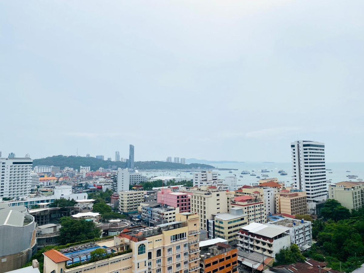 Edge Central Pattaya Vip Condo Esterno foto