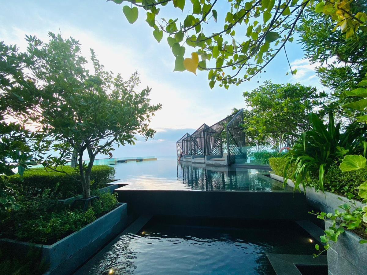 Edge Central Pattaya Vip Condo Esterno foto